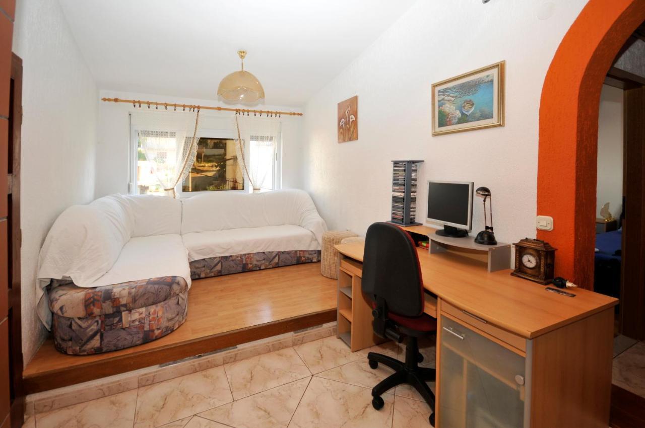 Apartman Elena Трогир Экстерьер фото