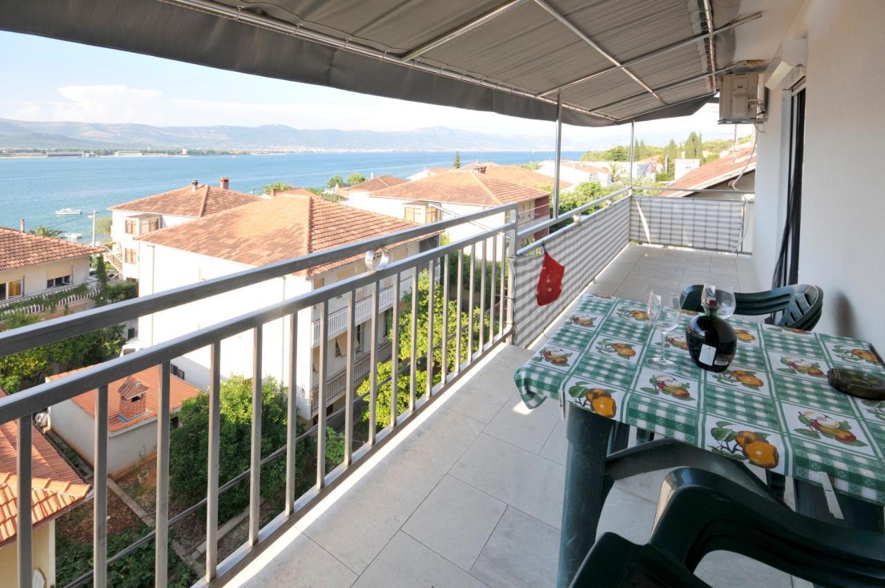 Apartman Elena Трогир Экстерьер фото